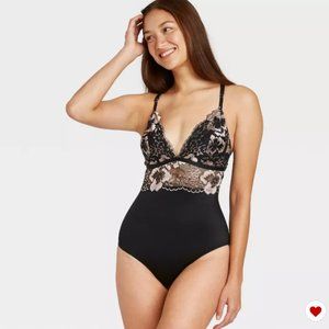 Women's V-Neck Bodysuit Pink Black Lace - Auden S